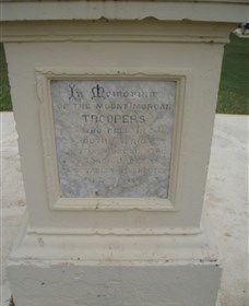 The Coronation Lamp Memorial - Accommodation Tasmania 2