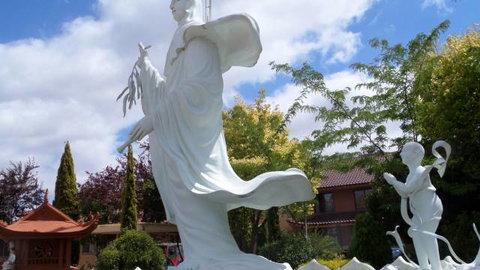 Sakyamuni Buddhist Centre/Van Hanh Monastery - Accommodation Tasmania 3