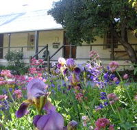 Raglan Gallery And Cultural Centre - Accommodation Tasmania
