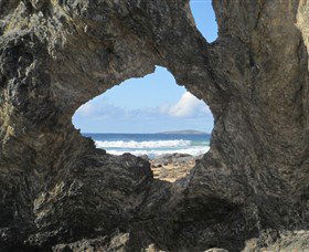 Glasshouse Rocks And Pillow Lava - Accommodation Tasmania 0