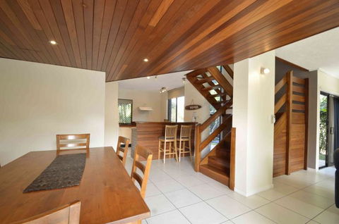 Glen Eden Beach Resort - Accommodation Tasmania 2