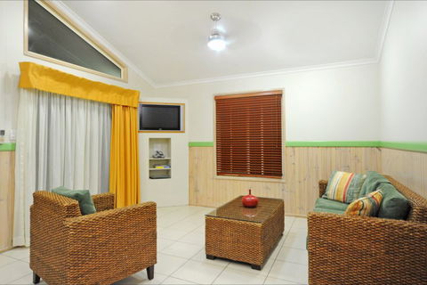 BIG4 Adventure Whitsunday Resort - Accommodation Tasmania 11