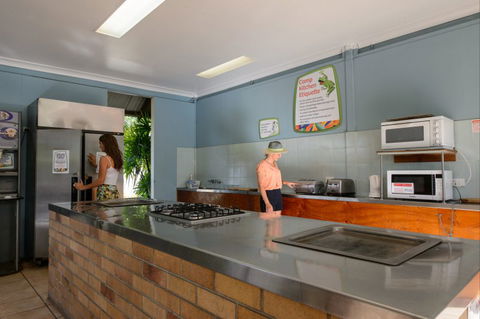BIG4 Adventure Whitsunday Resort - Accommodation Tasmania 24