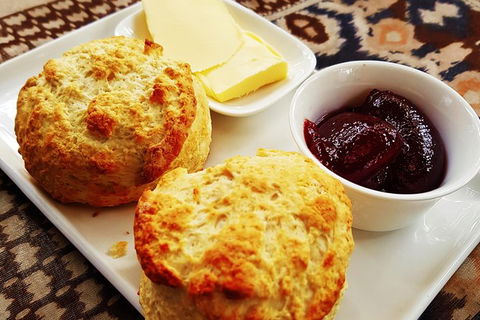 7 Hour Full Day Tour: Morning Tea, Chocolate, Olives, 3 Wineries & Lunch - Accommodation Tasmania 3