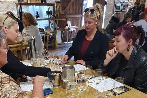 Hobart Small Group Wine Tour Saturday Afternoon: Wines, Gins & Cheeses - Accommodation Tasmania 8
