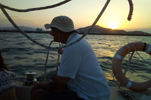 Townsville Early Morning Sailing Cruise Boat Tour - Accommodation Tasmania 3