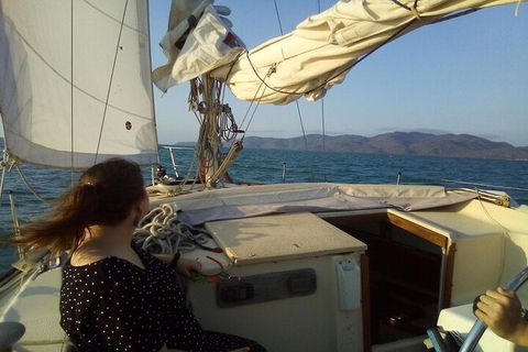 Townsville Early Morning Sailing Cruise Boat Tour - Accommodation Tasmania 6