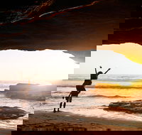 Caves Beach - Accommodation Tasmania
