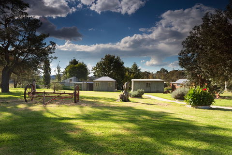 Strathnairn Arts - Accommodation Tasmania 2
