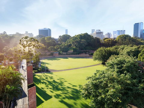 Roma Street Parkland - Accommodation Tasmania 1