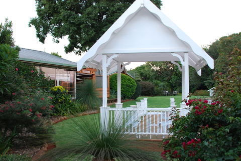 Inverlaw - Accommodation Tasmania 2