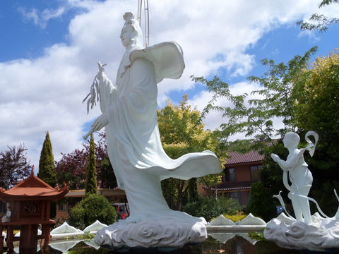 Sakyamuni Buddhist Centre/Van Hanh Monastery - Accommodation Tasmania 0
