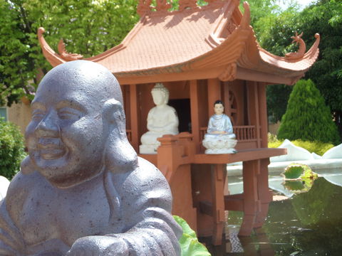 Sakyamuni Buddhist Centre/Van Hanh Monastery - Accommodation Tasmania 1