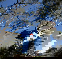 Friends of the Caloundra Lighthouses - Accommodation Tasmania