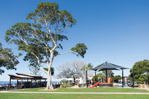 Eddie Santaguiliana Way - Accommodation Tasmania 0