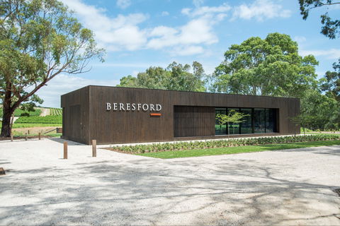 Beresford Estate Tasting Pavilion - Accommodation Tasmania 1