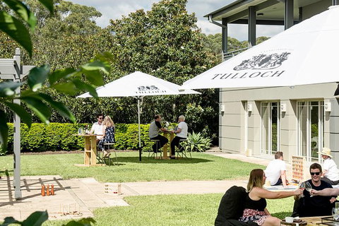 Tulloch Wines - Wine Tasting Paired With Local Handmade Chocolates - Accommodation Tasmania 6