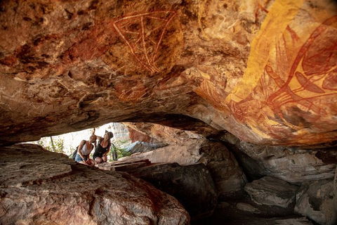 Arnhem Land Injalak Hill Full-Day Tour From Jabiru - Accommodation Tasmania 1