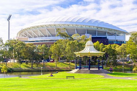 Arrival Private Transfers: Adelaide Airport ADL To Adelaide In Business Car - Accommodation Tasmania 8