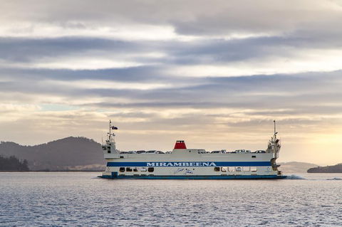 Bruny Island Day Tour, Includes Lunch And Exclusive Lighthouse Tour - Accommodation Tasmania 9