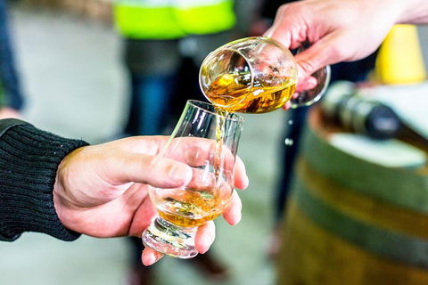 Tasmanian Whisky Distillery Tour - Accommodation Tasmania 0