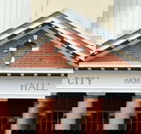 Maryborough City Hall - Accommodation Tasmania
