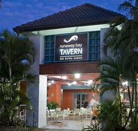 Runaway Bay Tavern - Accommodation Tasmania