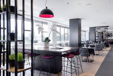 MRepublic Restaurant, Bar And Lounge - Accommodation Tasmania 1