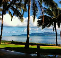 Harolds Seafood on The Strand - Accommodation Tasmania