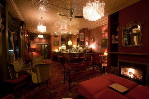 Back Bar Cocktail Lounge & Function Venue - Accommodation Tasmania 0