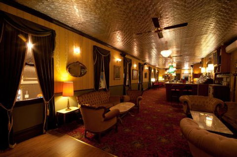 Back Bar Cocktail Lounge & Function Venue - Accommodation Tasmania 2