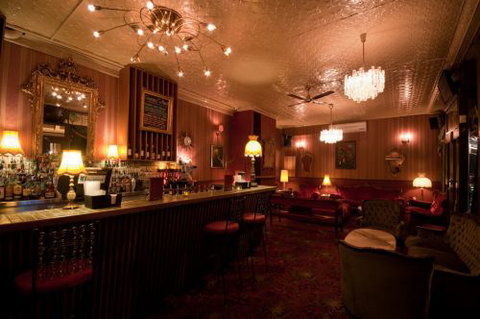 Back Bar Cocktail Lounge & Function Venue - Accommodation Tasmania 4