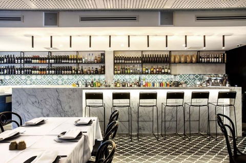 Zahli Modern Middle Eastern Restaurant - Accommodation Tasmania 4