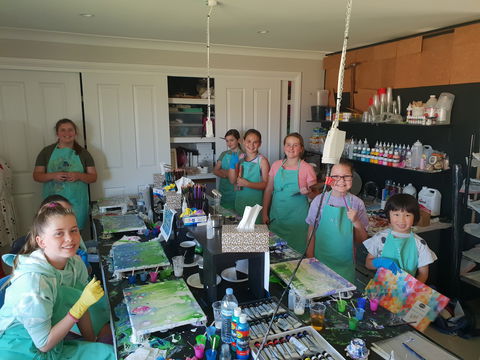 School Holidays - Kids Art Class - Painting - Accommodation Tasmania 0