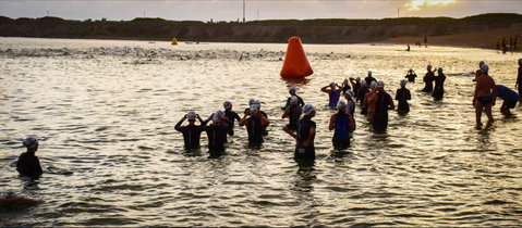 Sparke Helmore Newcastle City Triathlon - Accommodation Tasmania 1