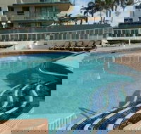 Beachfront Towers - Accommodation Tasmania