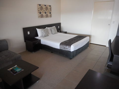 Injune Motor Inn - Accommodation Tasmania 5