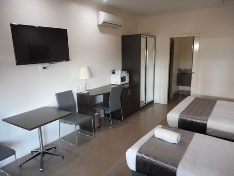Injune Motor Inn - Accommodation Tasmania 6