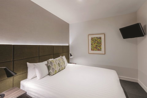 Adina Apartment Hotel Melbourne - Accommodation Tasmania 6