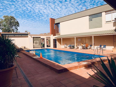 Desert Cave Hotel - Accommodation Tasmania 1