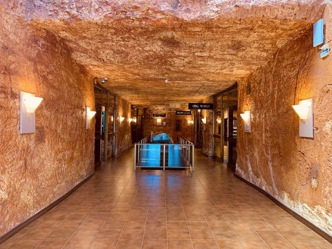 Desert Cave Hotel - Accommodation Tasmania 0