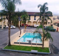 Econo Lodge Hacienda International - Accommodation Tasmania