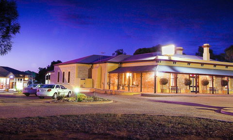 The Standpipe Golf Motor Inn - Accommodation Tasmania 1