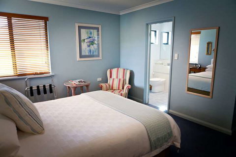 The Beach House At Bayside - Accommodation Tasmania 6
