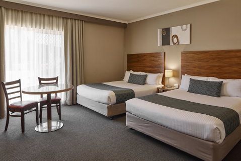 Quality Hotel Dickson - Accommodation Tasmania 3