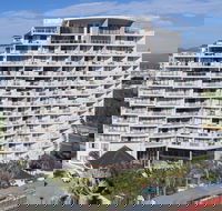 Broadbeach Savannah Hotel  Resort - Accommodation Tasmania
