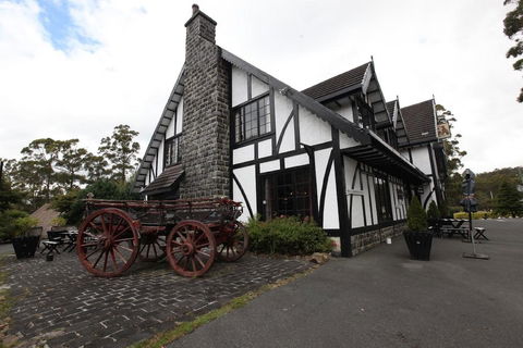 Fox And Hounds Inn - Accommodation Tasmania 3