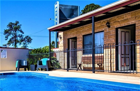 Ascot Lodge Motor Inn Kingaroy - Accommodation Tasmania 1
