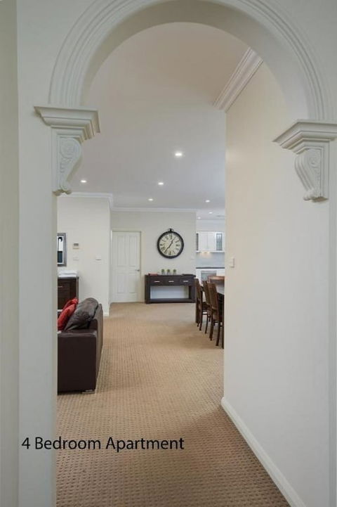 Charles Sturt Suites & Apartments - Accommodation Tasmania 2