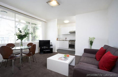 Caroline Serviced Apartments South Yarra - Accommodation Tasmania 1
